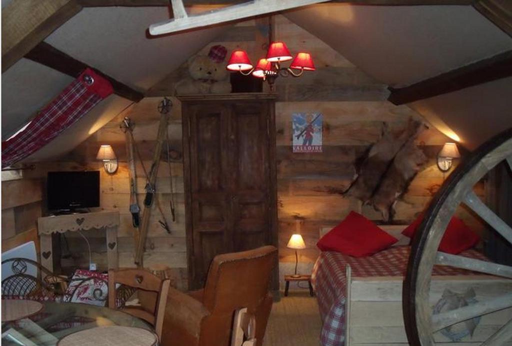 Gite "Le Refuge" Dans Un Domaine De 7Ha Au Calme Vimoutiers Room photo